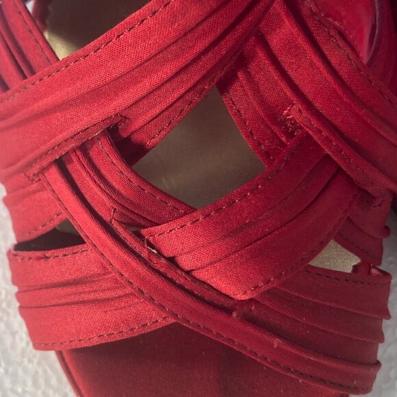 Jacqueline Ferrar SZ 9.5 Giselle Red Satin strappy high heel sandal formal - Picture 8 of 10